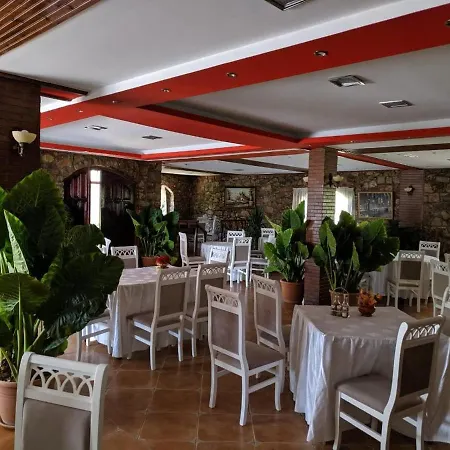 Kompleksi Porta E Gurte Korce Hotell *