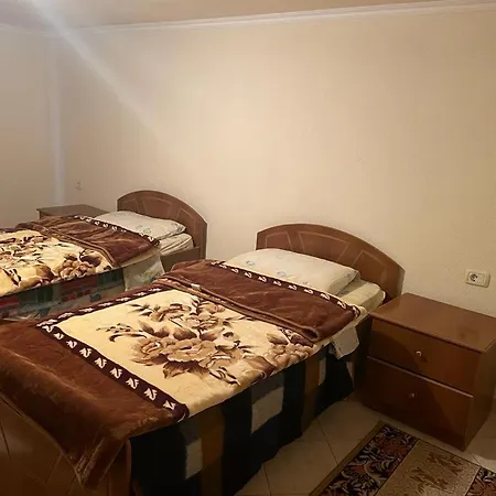 Hotell Kompleksi Porta E Gurte Korce *